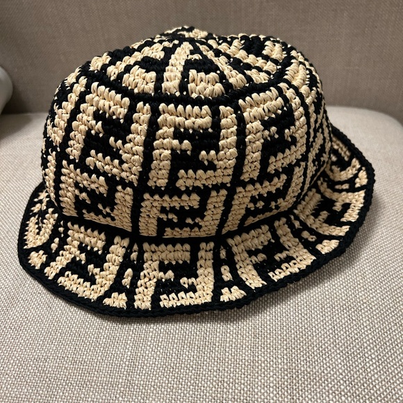 FENDI Raffia Logo Bucket Hat S/M - Picture 4 of 11